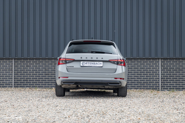 Škoda Superb Combi 1.5 TSI ACT Sportline Business | Steel Grey | Premium audio | Adaptieve cruise | Blis |