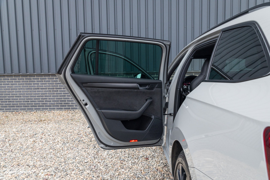 Škoda Superb Combi 1.5 TSI ACT Sportline Business | Steel Grey | Premium audio | Adaptieve cruise | Blis |