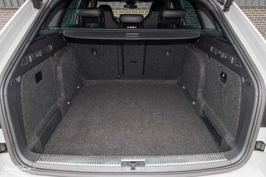 Škoda Superb Combi 1.5 TSI ACT Sportline Business | Steel Grey | Premium audio | Adaptieve cruise | Blis |