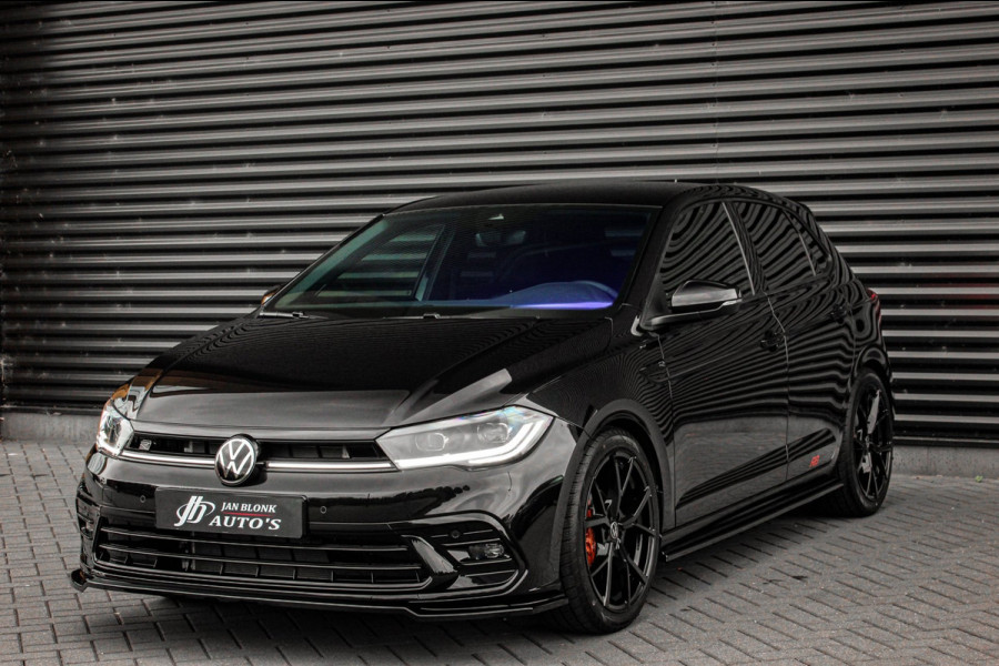 Volkswagen Polo 1.0 TSI R-Line OPTIONS / FULL BLACK / VERLAGINGSVEREN / APPLE CARPLAY / LED KOPLAMPEN / DIGITAL DASCH /MAXTON PACK
