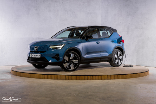 Volvo XC40 Recharge Twin Ultimate 78 kWh | Zwenkbare trekhaak | Panorama dak | Adaptieve cruise | Blis | Memory | Harman Kardon |