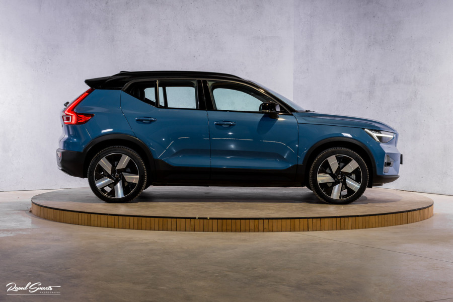 Volvo XC40 Recharge Twin Ultimate 78 kWh | Zwenkbare trekhaak | Panorama dak | Adaptieve cruise | Blis | Memory | Harman Kardon |