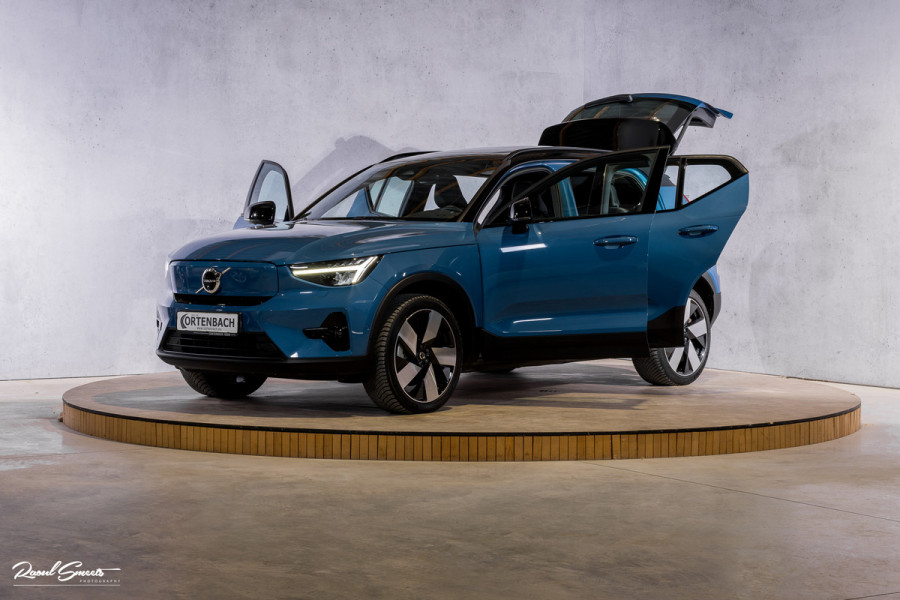 Volvo XC40 Recharge Twin Ultimate 78 kWh | Zwenkbare trekhaak | Panorama dak | Adaptieve cruise | Blis | Memory | Harman Kardon |