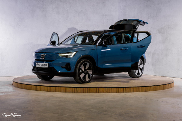Volvo XC40 Recharge Twin Ultimate 78 kWh | Zwenkbare trekhaak | Panorama dak | Adaptieve cruise | Blis | Memory | Harman Kardon |