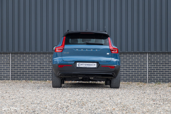 Volvo XC40 Recharge Twin Ultimate 78 kWh | Zwenkbare trekhaak | Panorama dak | Adaptieve cruise | Blis | Memory | Harman Kardon |