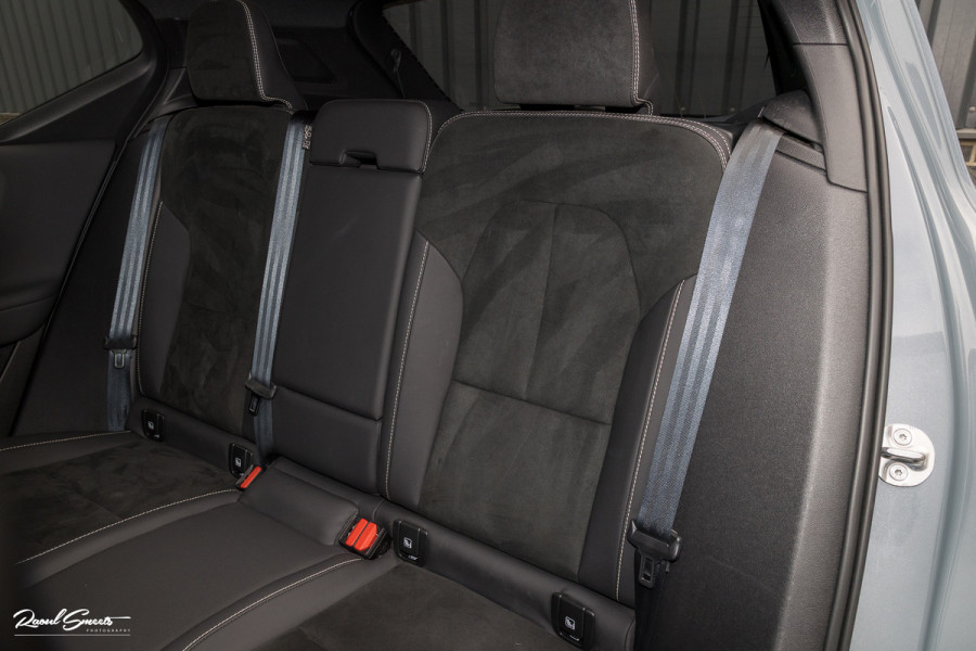 Volvo XC40 Recharge Plus 70 kWh | Adaptieve cruise | Blis | 20 Inch | Leder/Alcantara |