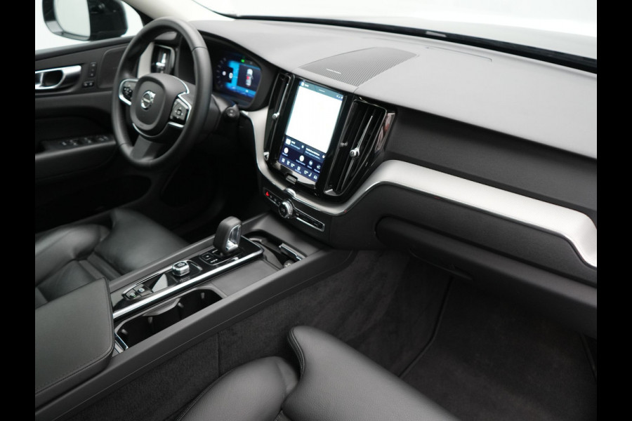 Volvo XC60 T6 PHEV AWD R-Design 350pk Dealer O.H | Trekhaak Af Fabriek | Panodak | Adaptive Cruise | Harman / Kardon | Camera | Lederen Sportstoelen Memory & Verwarmd | Keyless | Apple Carplay | Pilot Assist | Google Assistant & Maps | Stuurverwarming | Virtual | Navigatie | DAB | 20"L.M | Plug In Hybrid |