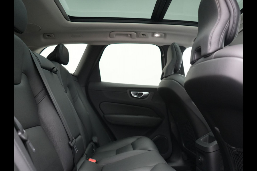 Volvo XC60 T6 PHEV AWD R-Design 350pk Dealer O.H | Trekhaak Af Fabriek | Panodak | Adaptive Cruise | Harman / Kardon | Camera | Lederen Sportstoelen Memory & Verwarmd | Keyless | Apple Carplay | Pilot Assist | Google Assistant & Maps | Stuurverwarming | Virtual | Navigatie | DAB | 20"L.M | Plug In Hybrid |
