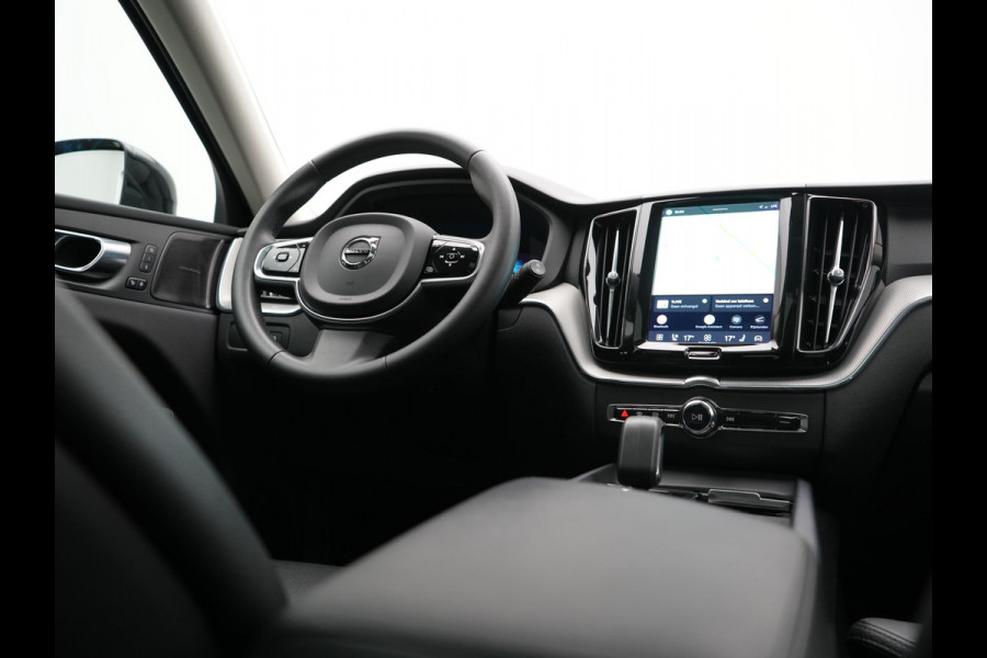Volvo XC60 T6 PHEV AWD R-Design 350pk Dealer O.H | Trekhaak Af Fabriek | Panodak | Adaptive Cruise | Harman / Kardon | Camera | Lederen Sportstoelen Memory & Verwarmd | Keyless | Apple Carplay | Pilot Assist | Google Assistant & Maps | Stuurverwarming | Virtual | Navigatie | DAB | 20"L.M | Plug In Hybrid |