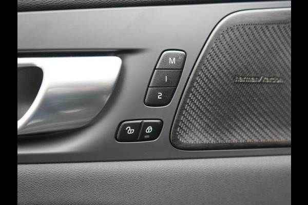 Volvo XC60 T6 PHEV AWD R-Design 350pk Dealer O.H | Trekhaak Af Fabriek | Panodak | Adaptive Cruise | Harman / Kardon | Camera | Lederen Sportstoelen Memory & Verwarmd | Keyless | Apple Carplay | Pilot Assist | Google Assistant & Maps | Stuurverwarming | Virtual | Navigatie | DAB | 20"L.M | Plug In Hybrid |