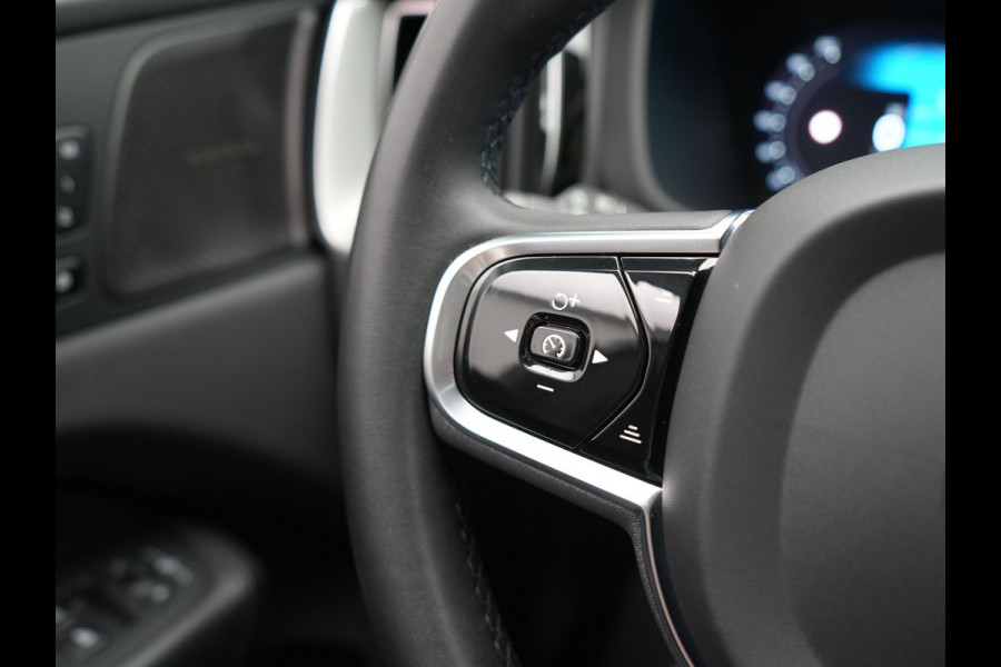 Volvo XC60 T6 PHEV AWD R-Design 350pk Dealer O.H | Trekhaak Af Fabriek | Panodak | Adaptive Cruise | Harman / Kardon | Camera | Lederen Sportstoelen Memory & Verwarmd | Keyless | Apple Carplay | Pilot Assist | Google Assistant & Maps | Stuurverwarming | Virtual | Navigatie | DAB | 20"L.M | Plug In Hybrid |