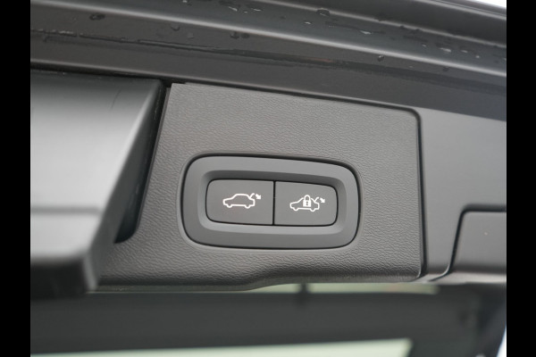 Volvo XC60 T6 PHEV AWD R-Design 350pk Dealer O.H | Trekhaak Af Fabriek | Panodak | Adaptive Cruise | Harman / Kardon | Camera | Lederen Sportstoelen Memory & Verwarmd | Keyless | Apple Carplay | Pilot Assist | Google Assistant & Maps | Stuurverwarming | Virtual | Navigatie | DAB | 20"L.M | Plug In Hybrid |