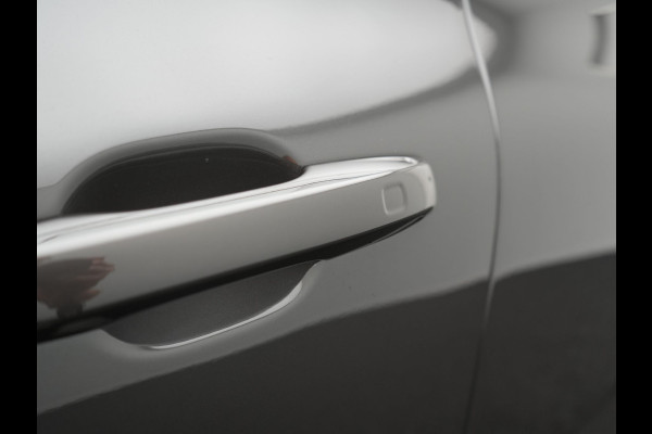 Volvo XC60 T6 PHEV AWD R-Design 350pk Dealer O.H | Trekhaak Af Fabriek | Panodak | Adaptive Cruise | Harman / Kardon | Camera | Lederen Sportstoelen Memory & Verwarmd | Keyless | Apple Carplay | Pilot Assist | Google Assistant & Maps | Stuurverwarming | Virtual | Navigatie | DAB | 20"L.M | Plug In Hybrid |