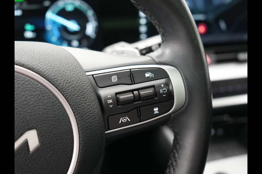 Kia Sportage 1.6 T-GDi Spirit PHEV 266pk Dealer O.H | Panodak | Adaptive Cruise | 360 Camera | Sportstoelen Verwarmd | Apple Carplay | Keyless | BLIS | Stuurverwarming | Pilot Assist | Virtual | Navigatie | DAB | 19"L.M | Plug In Hybrid |
