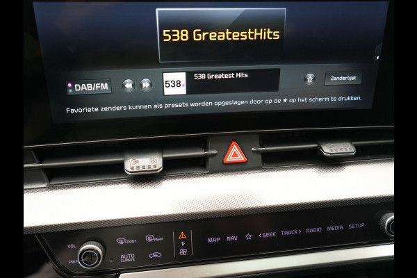 Kia Sportage 1.6 T-GDi Spirit PHEV 266pk Dealer O.H | Panodak | Adaptive Cruise | 360 Camera | Sportstoelen Verwarmd | Apple Carplay | Keyless | BLIS | Stuurverwarming | Pilot Assist | Virtual | Navigatie | DAB | 19"L.M | Plug In Hybrid |