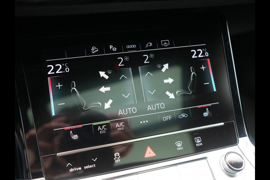 Audi e-tron Sportback 55 quattro S Line 95 kWh 408pk Dealer O.H | Trekhaak Afn. | Adaptive Cruise | Camera | Bang & Olufsen | Alcantara Sportstoelen Memory & Verwarmd | Keyless | Apple Carplay | BLIS | Navigatie | Virtual | DAB | 21"L.M |