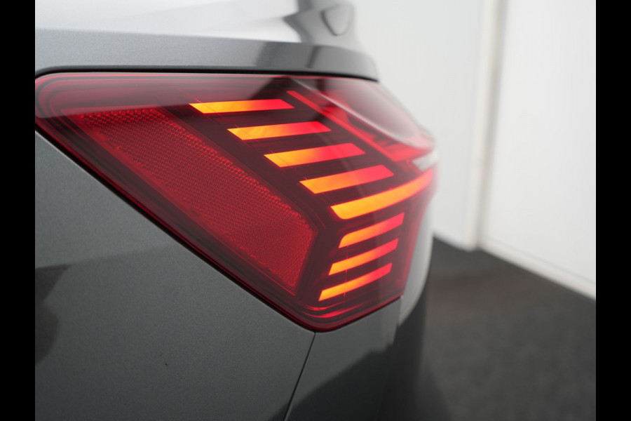 Audi e-tron Sportback 55 quattro S Line 95 kWh 408pk Dealer O.H | Trekhaak Afn. | Adaptive Cruise | Camera | Bang & Olufsen | Alcantara Sportstoelen Memory & Verwarmd | Keyless | Apple Carplay | BLIS | Navigatie | Virtual | DAB | 21"L.M |