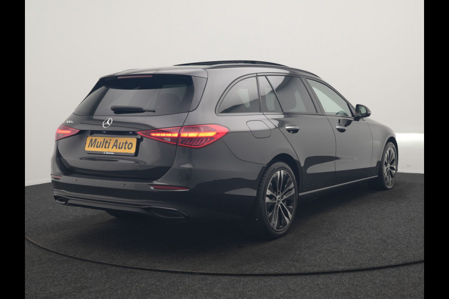 Mercedes-Benz C-Klasse Estate 300 e Avantgarde 313pk Dealer O.H | Trekhaak Af Fabriek | Panodak | Adaptive Cruise | 360 Camera | Digital LED | Lederen Sportstoelen Memory & Ventilatie | Keyless | Apple Carplay | Stoelverwarming | Pilot Assist | Stuurverwarming | Virtual | Sfeerverlichting | Navigatie | DAB | 18"L.M | Plug In Hybrid |