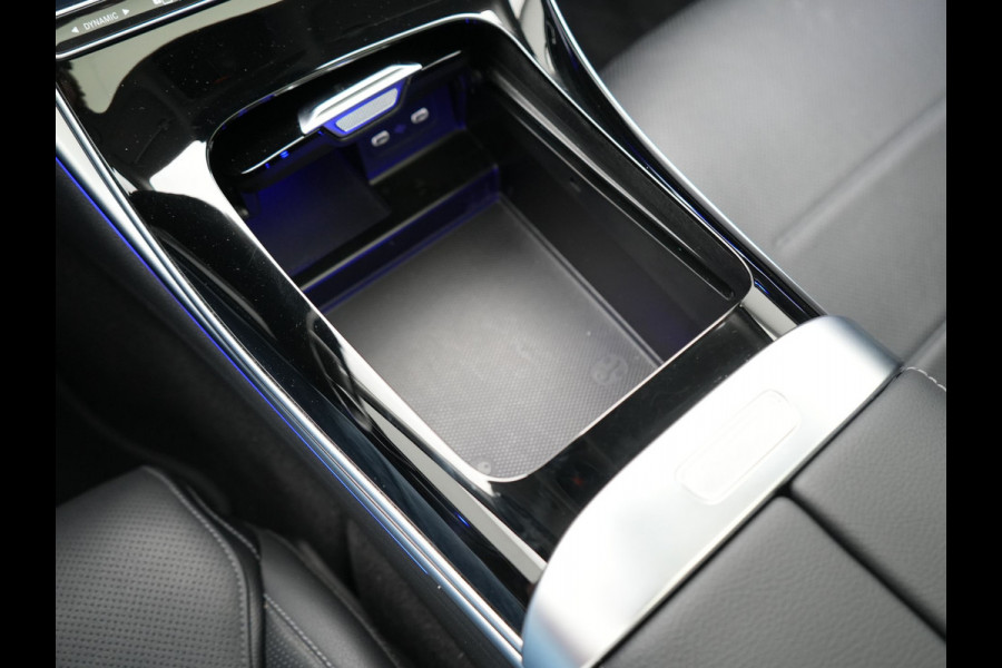 Mercedes-Benz C-Klasse Estate 300 e Avantgarde 313pk Dealer O.H | Trekhaak Af Fabriek | Panodak | Adaptive Cruise | 360 Camera | Digital LED | Lederen Sportstoelen Memory & Ventilatie | Keyless | Apple Carplay | Stoelverwarming | Pilot Assist | Stuurverwarming | Virtual | Sfeerverlichting | Navigatie | DAB | 18"L.M | Plug In Hybrid |