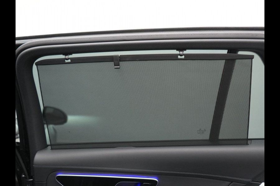 Mercedes-Benz C-Klasse Estate 300 e Avantgarde 313pk Dealer O.H | Trekhaak Af Fabriek | Panodak | Adaptive Cruise | 360 Camera | Digital LED | Lederen Sportstoelen Memory & Ventilatie | Keyless | Apple Carplay | Stoelverwarming | Pilot Assist | Stuurverwarming | Virtual | Sfeerverlichting | Navigatie | DAB | 18"L.M | Plug In Hybrid |