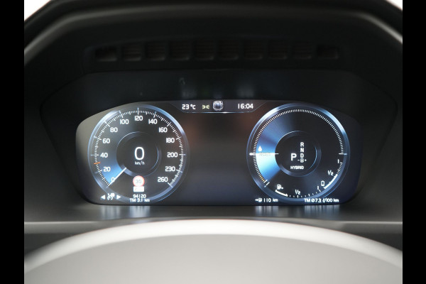 Volvo XC90 T8 Recharge AWD R-Design Long Range PHEV 456pk Dealer O.H | Adaptive Cruise | Camera | Lederen Sportstoelen Memory & Verwarmd | Apple Carplay | Keyless | BLIS | Pilot Assist | Stuurverwarming | Virtual | Navigatie | DAB | 20"L.M | Plug In Hybrid |