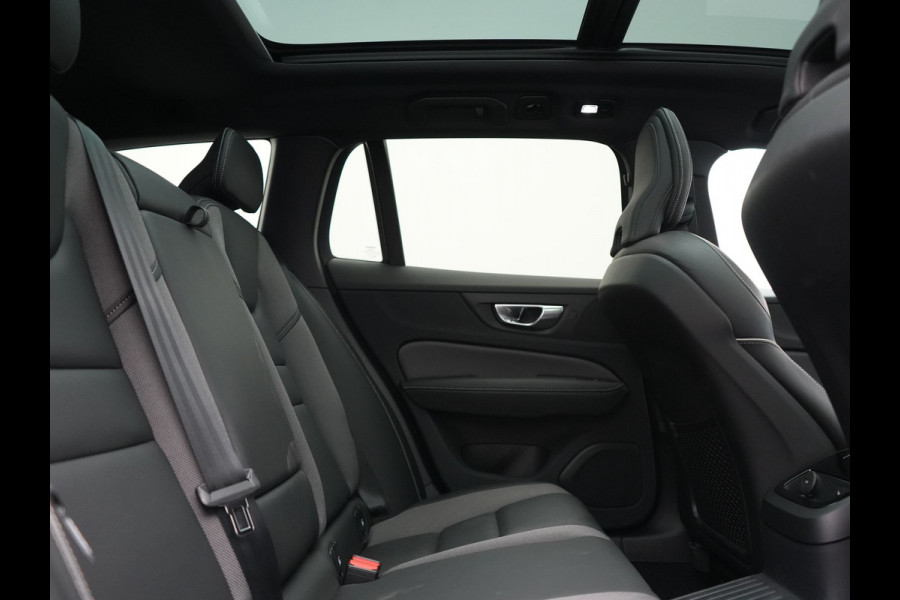 Volvo V60 T6 PHEV AWD Plus Dark Long Range 350pk Dealer O.H | Trekhaak Af Fabriek | Panodak | Adaptive Cruise | 360 Camera | Sportstoelen Memory & Verwarmd | Keyless | Apple Carplay | Pilot Assist | Stuurverwarming | Google Assistant & Maps | Navigatie | Virtual | DAB | 19"L.M | Plug In Hybrid |