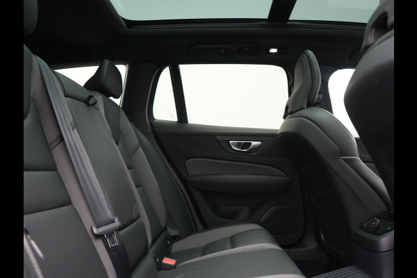 Volvo V60 T6 PHEV AWD Plus Dark Long Range 350pk Dealer O.H | Trekhaak Af Fabriek | Panodak | Adaptive Cruise | 360 Camera | Sportstoelen Memory & Verwarmd | Keyless | Apple Carplay | Pilot Assist | Stuurverwarming | Google Assistant & Maps | Navigatie | Virtual | DAB | 19"L.M | Plug In Hybrid |
