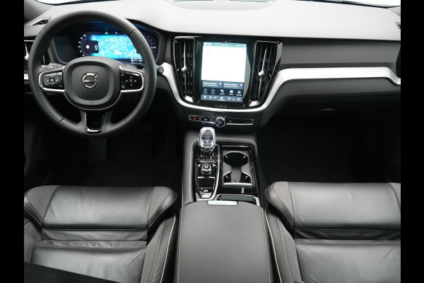 Volvo V60 T6 PHEV AWD Plus Dark Long Range 350pk Dealer O.H | Trekhaak Af Fabriek | Panodak | Adaptive Cruise | 360 Camera | Sportstoelen Memory & Verwarmd | Keyless | Apple Carplay | Pilot Assist | Stuurverwarming | Google Assistant & Maps | Navigatie | Virtual | DAB | 19"L.M | Plug In Hybrid |