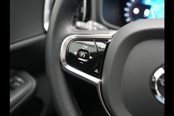 Volvo V60 T6 PHEV AWD Plus Dark Long Range 350pk Dealer O.H | Trekhaak Af Fabriek | Panodak | Adaptive Cruise | 360 Camera | Sportstoelen Memory & Verwarmd | Keyless | Apple Carplay | Pilot Assist | Stuurverwarming | Google Assistant & Maps | Navigatie | Virtual | DAB | 19"L.M | Plug In Hybrid |
