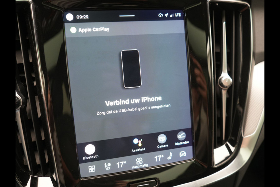Volvo V60 T6 PHEV AWD Plus Dark Long Range 350pk Dealer O.H | Trekhaak Af Fabriek | Panodak | Adaptive Cruise | 360 Camera | Sportstoelen Memory & Verwarmd | Keyless | Apple Carplay | Pilot Assist | Stuurverwarming | Google Assistant & Maps | Navigatie | Virtual | DAB | 19"L.M | Plug In Hybrid |