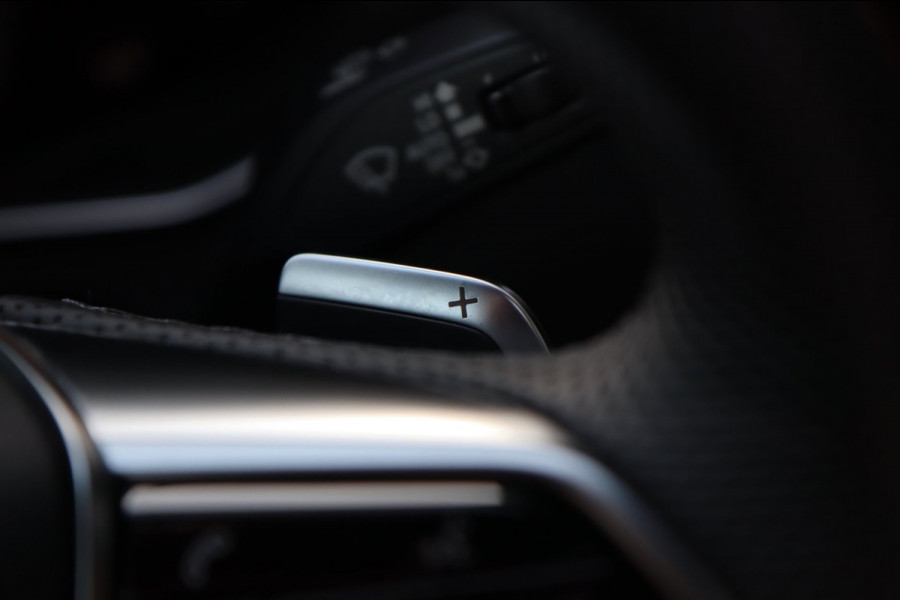 Audi A6 quattro 55 TFSI S-line / PANO / HUD / B&O / ACC / KEYLESS / CAMERA