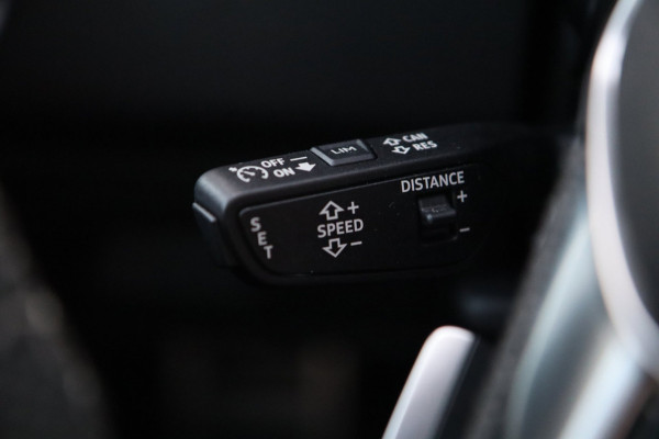 Audi A6 quattro 55 TFSI S-line / PANO / HUD / B&O / ACC / KEYLESS / CAMERA