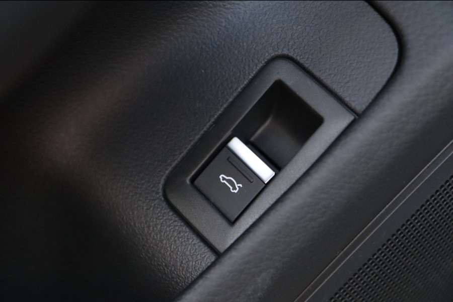 Audi A6 quattro 55 TFSI S-line / PANO / HUD / B&O / ACC / KEYLESS / CAMERA