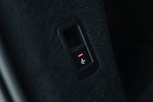 Audi A6 quattro 55 TFSI S-line / PANO / HUD / B&O / ACC / KEYLESS / CAMERA