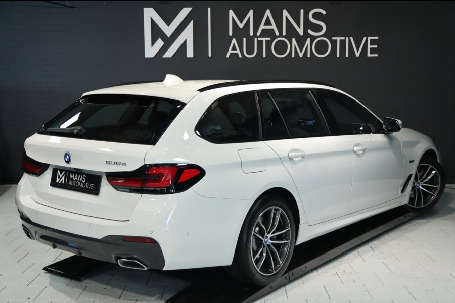 BMW 5 Serie Touring 530e M Sport / PANO / LASER / HUD / ACC / KEYLESS / CAMERA