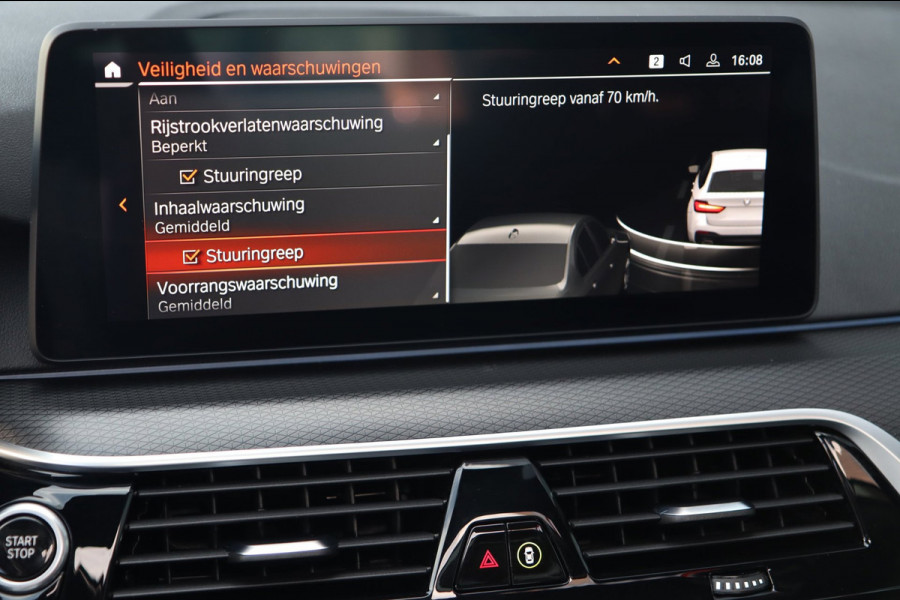 BMW 5 Serie Touring 530e M Sport / PANO / LASER / HUD / ACC / KEYLESS / CAMERA