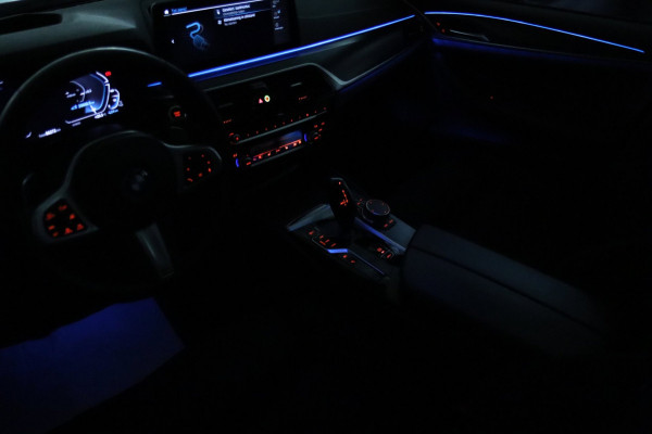 BMW 5 Serie Touring 530e M Sport / PANO / LASER / HUD / ACC / KEYLESS / CAMERA
