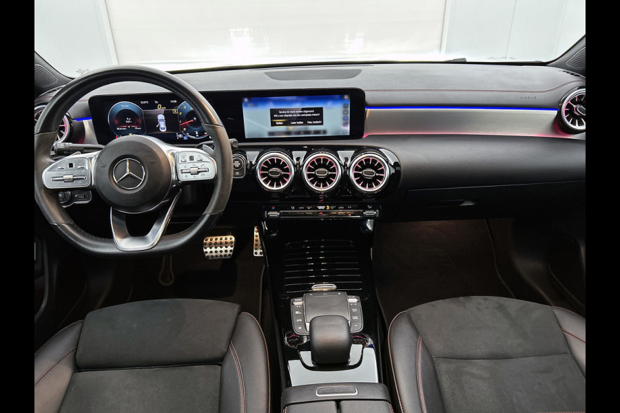 Mercedes-Benz CLA-Klasse 250 Premium Plus AMG-Line (Perfect OndH, Panorama, SfeerV, Camera, Navi, V+A, StoelV, Lane Assist, Etc)