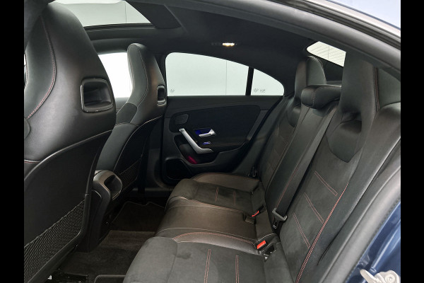 Mercedes-Benz CLA-Klasse 250 Premium Plus AMG-Line (Perfect OndH, Panorama, SfeerV, Camera, Navi, V+A, StoelV, Lane Assist, Etc)
