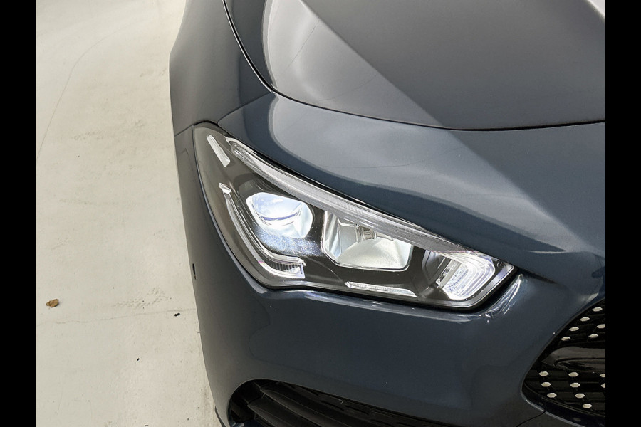 Mercedes-Benz CLA-Klasse 250 Premium Plus AMG-Line (Perfect OndH, Panorama, SfeerV, Camera, Navi, V+A, StoelV, Lane Assist, Etc)