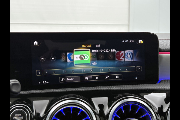 Mercedes-Benz CLA-Klasse 250 Premium Plus AMG-Line (Perfect OndH, Panorama, SfeerV, Camera, Navi, V+A, StoelV, Lane Assist, Etc)