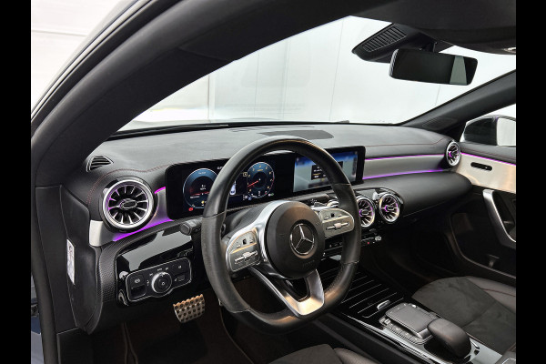 Mercedes-Benz CLA-Klasse 250 Premium Plus AMG-Line (Perfect OndH, Panorama, SfeerV, Camera, Navi, V+A, StoelV, Lane Assist, Etc)