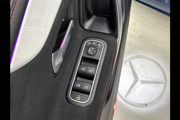Mercedes-Benz CLA-Klasse 250 Premium Plus AMG-Line (Perfect OndH, Panorama, SfeerV, Camera, Navi, V+A, StoelV, Lane Assist, Etc)