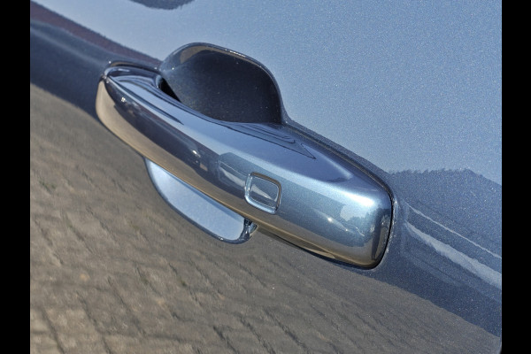 Volvo XC60 T8 AWD 455PK Plug-in hybrid Plus Black Edition | Facelift | Trekhaak | Blis | Luchtvering | Pano | ACC | 360 Camera | HUD | H&K | Elektr. stoelen |