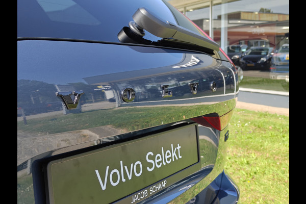 Volvo XC60 T8 AWD 455PK Plug-in hybrid Plus Black Edition | Facelift | Trekhaak | Blis | Luchtvering | Pano | ACC | 360 Camera | HUD | H&K | Elektr. stoelen |