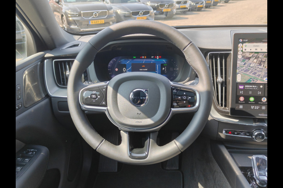 Volvo XC60 T8 AWD 455PK Plug-in hybrid Plus Black Edition | Facelift | Trekhaak | Blis | Luchtvering | Pano | ACC | 360 Camera | HUD | H&K | Elektr. stoelen |