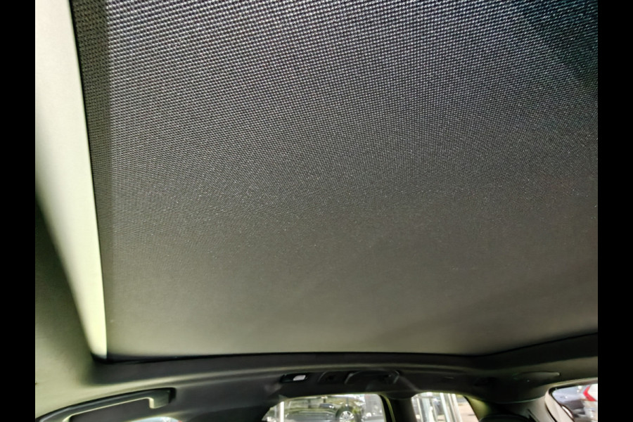 Volvo XC60 T8 AWD 455PK Plug-in hybrid Plus Black Edition | Facelift | Trekhaak | Blis | Luchtvering | Pano | ACC | 360 Camera | HUD | H&K | Elektr. stoelen |