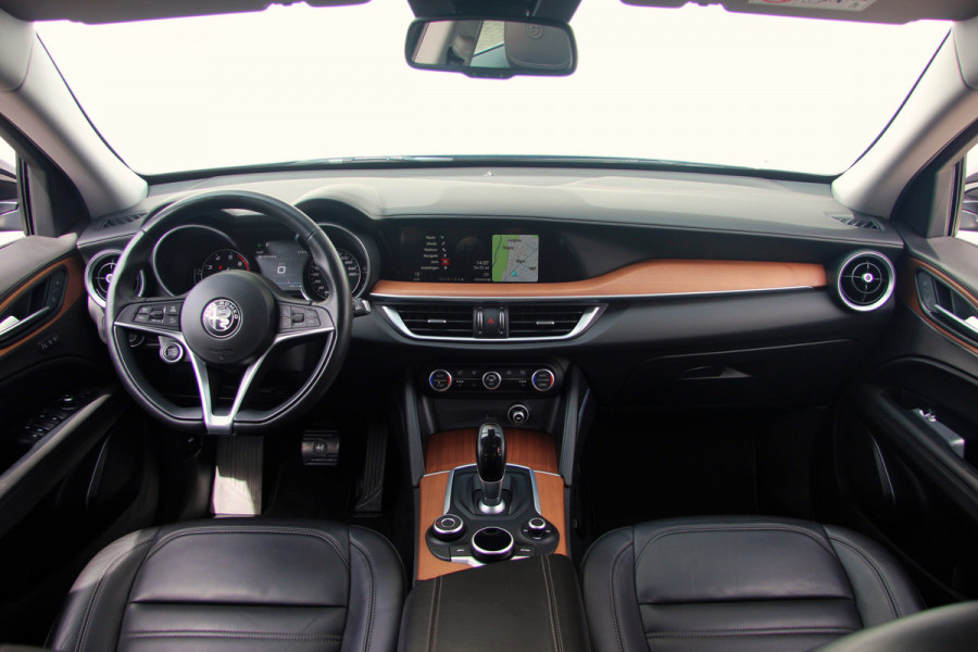 Alfa Romeo Stelvio 2.0 T AWD Super Business Edition 20" | Leder | Adaptive Cruise Control | Camera | Carplay