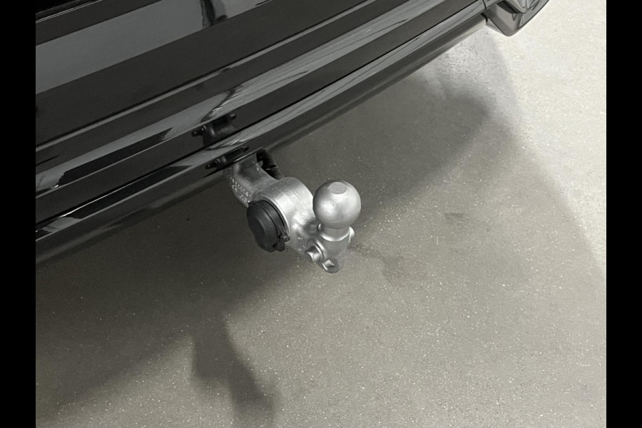 Volvo XC60 T6 AWD Plug-in hybrid Plus Black Edition Trekhaak | Adapt. cruise | Open dak | Harman/Kardon | Stoel-/Stuurverwarming | 360 camera | Google | Memory