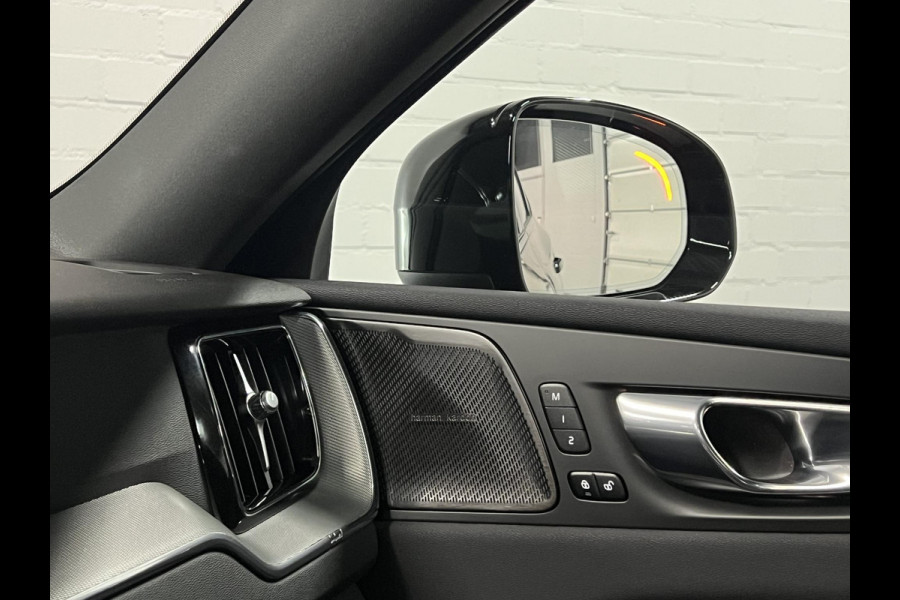 Volvo XC60 T6 AWD Plug-in hybrid Plus Black Edition Trekhaak | Adapt. cruise | Open dak | Harman/Kardon | Stoel-/Stuurverwarming | 360 camera | Google | Memory